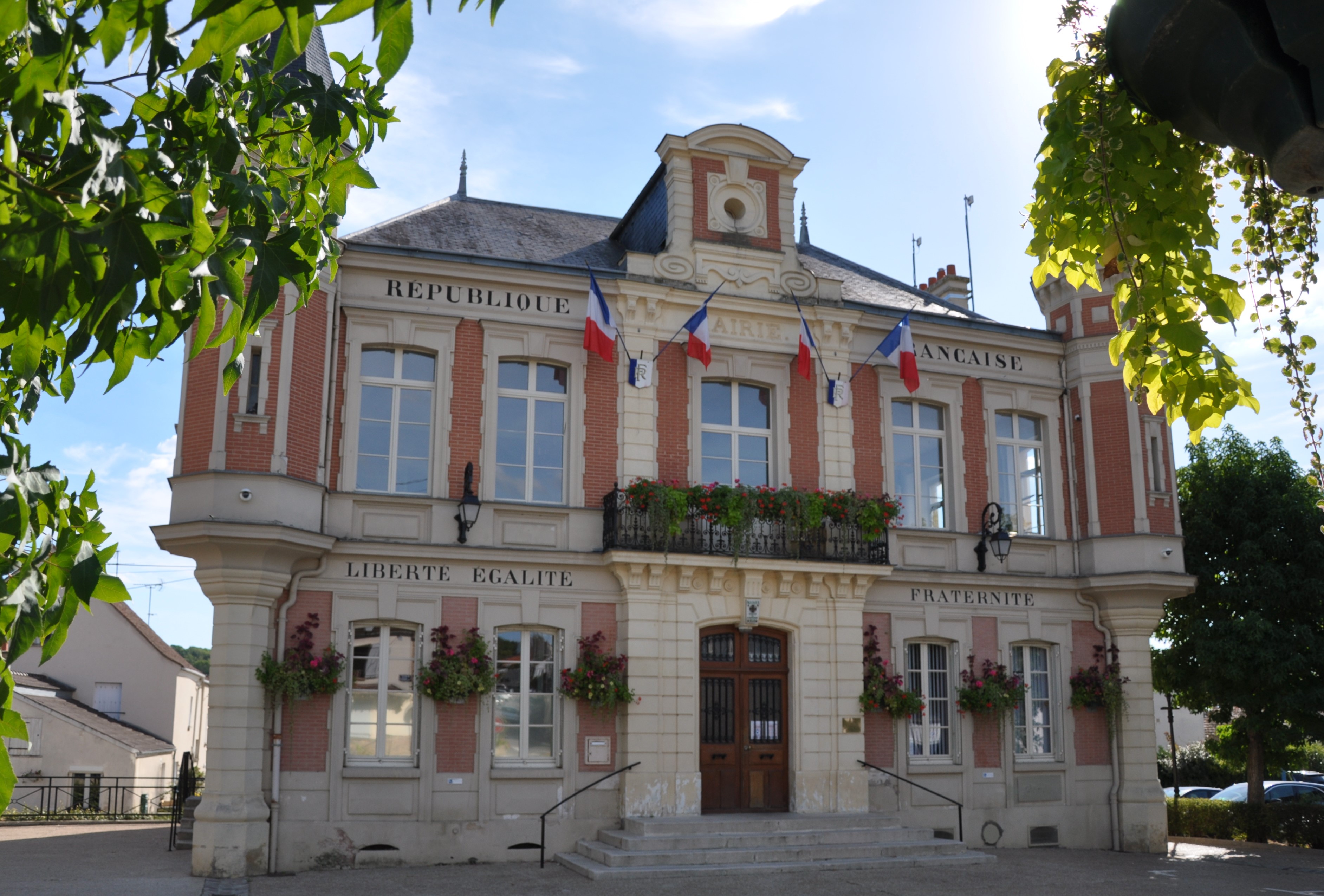 Ville de Mouroux offre d'emploi ReseauProSante.fr